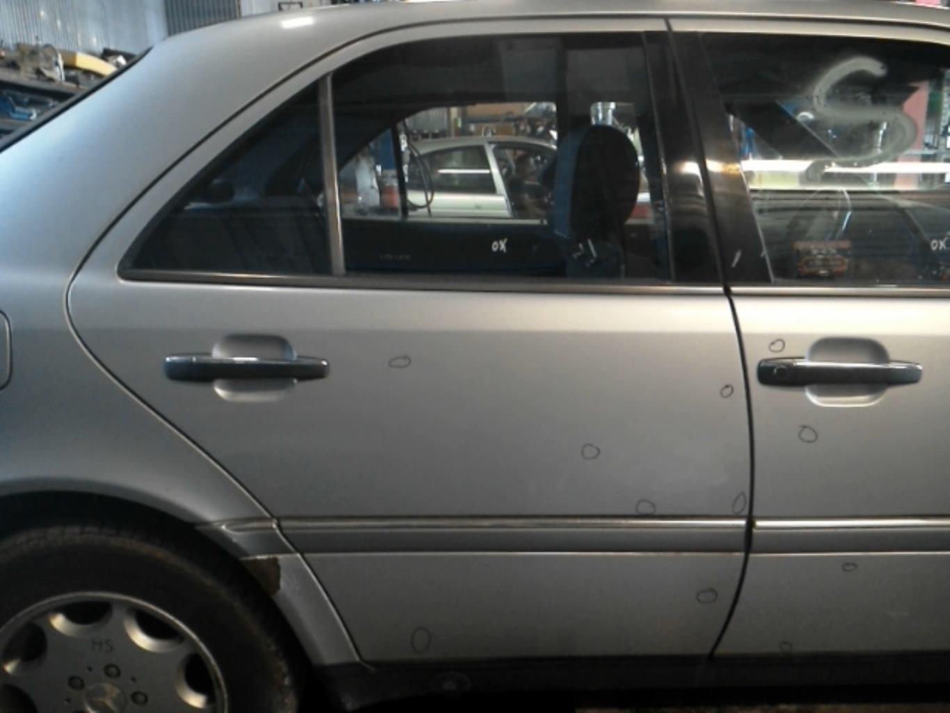 Portiera posteriore destra MERCEDES CLASSE C 202 PHASE 1 Gasolina - 1