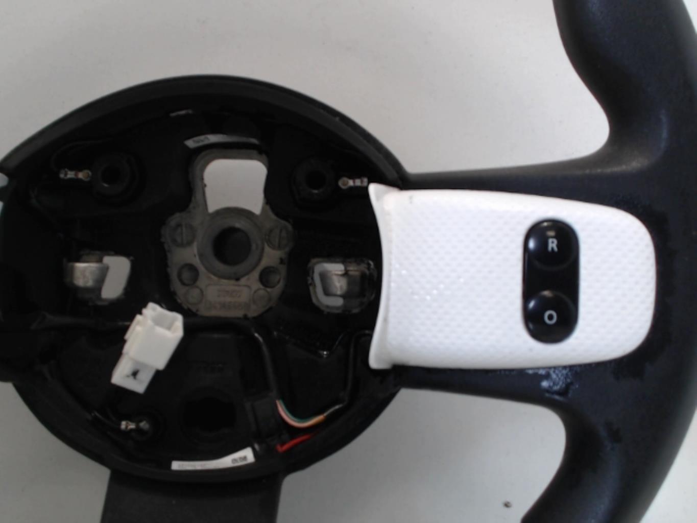 Volant RENAULT TWINGO 3 PHASE 1 Essence - 1