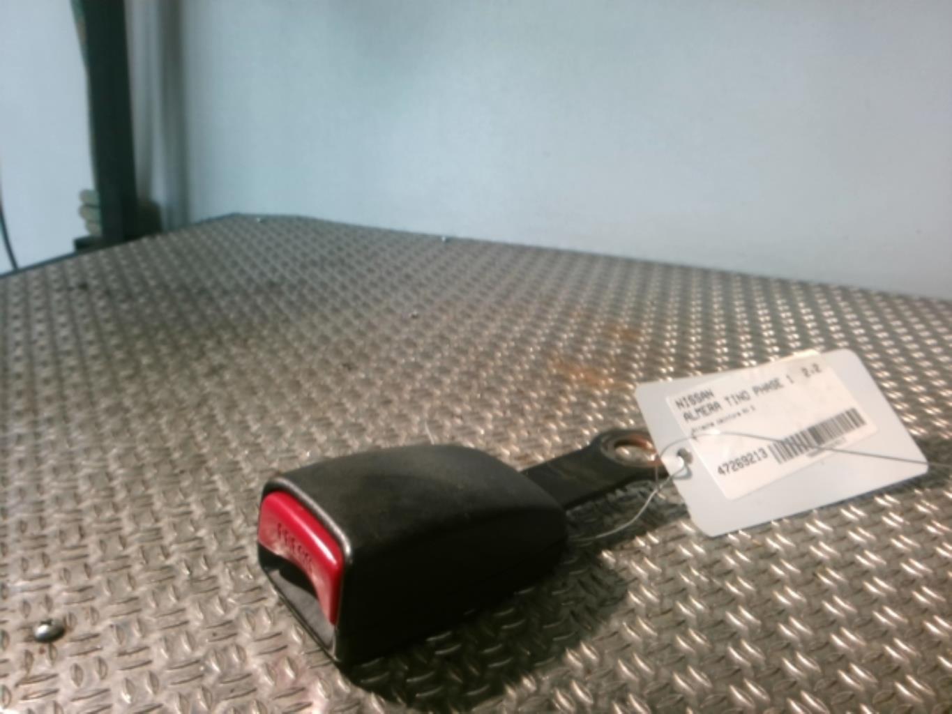 Aggancio cintura sicurezza anteriore sinistro NISSAN ALMERA TINO PHASE 1 Diésel - 1