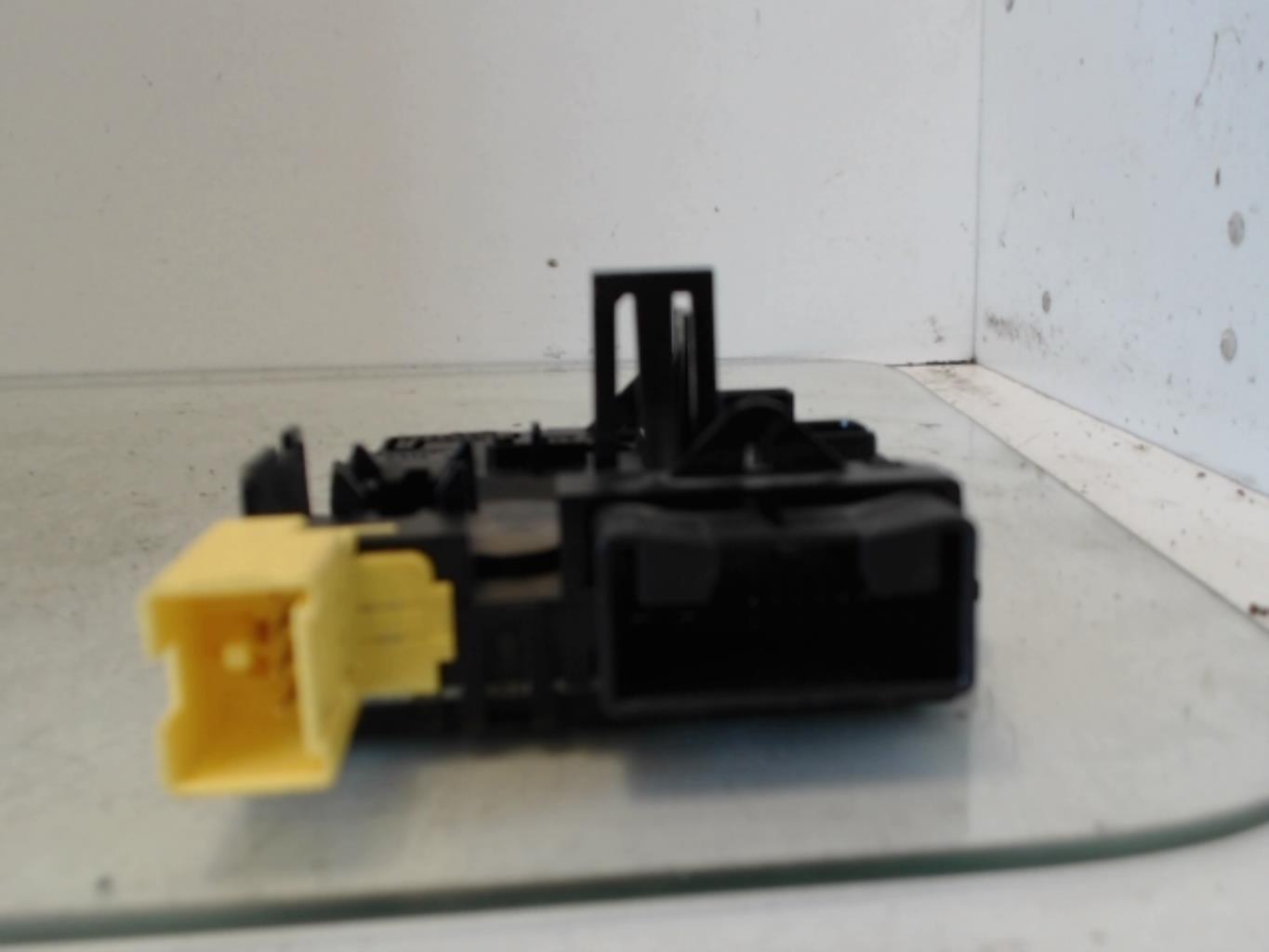 Calculateur VOLKSWAGEN GOLF PLUS PHASE 1 Diesel - 1