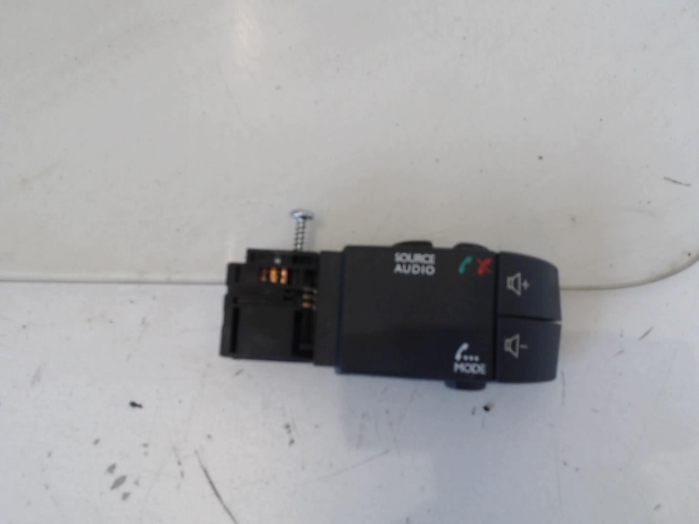 Commande autoradio RENAULT VEL SATIS PHASE 1 Diesel - 1