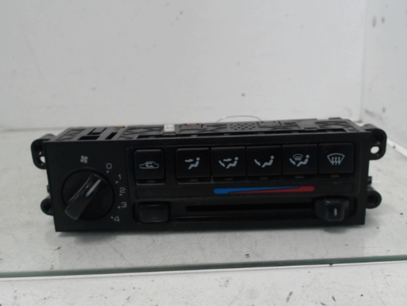 Commande chauffage NISSAN PRIMERA 1 PHASE 2  - 1