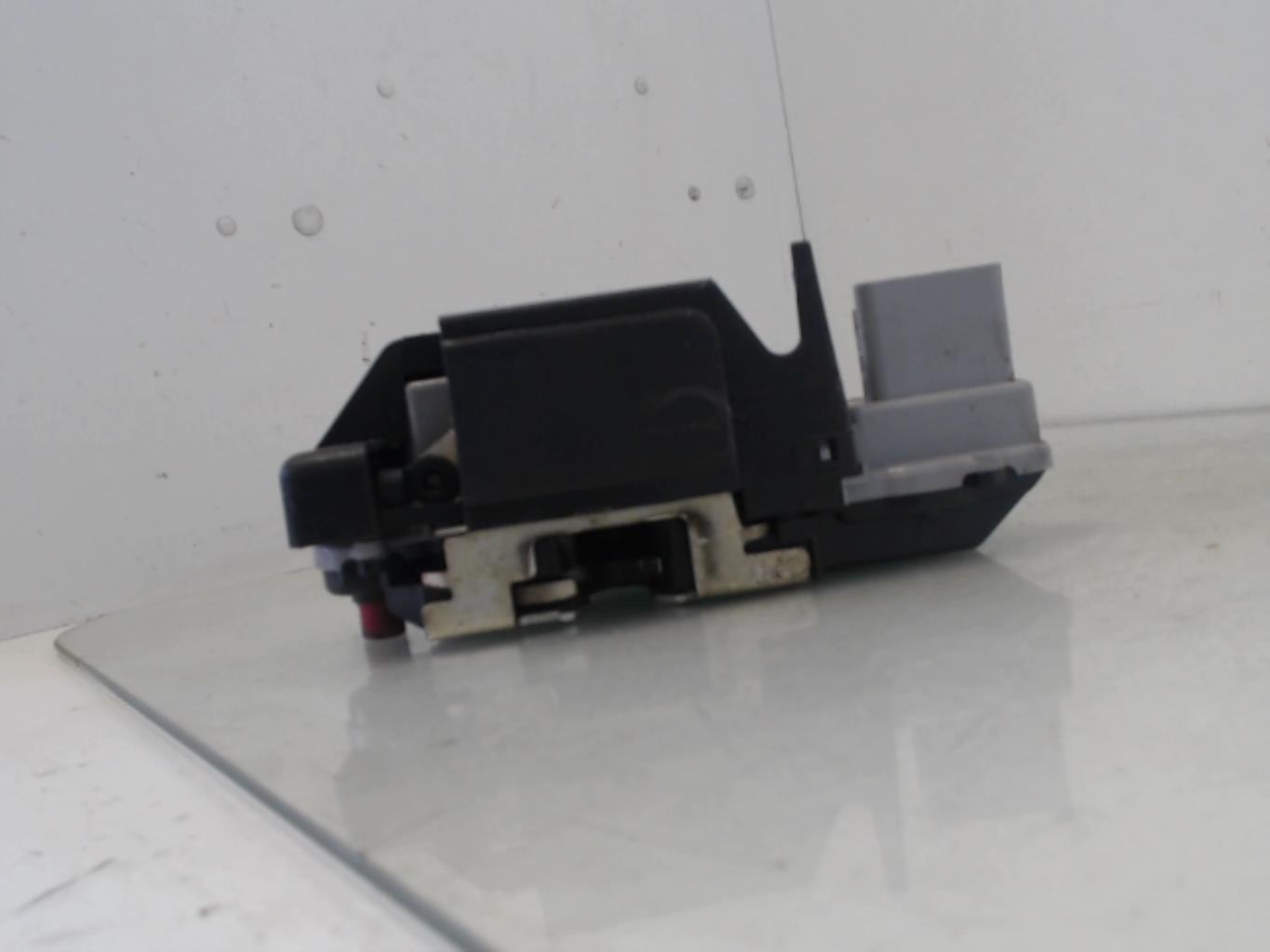 Chiusura centralizzata posteriore destra CITROEN XSARA PICASSO PHASE 1 Diésel - 1