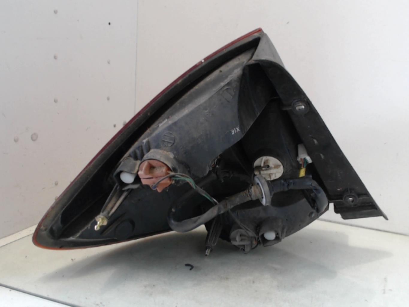 Fanale posteriore principale destro (luci) KIA RIO 1 BREAK Gasolina - 1