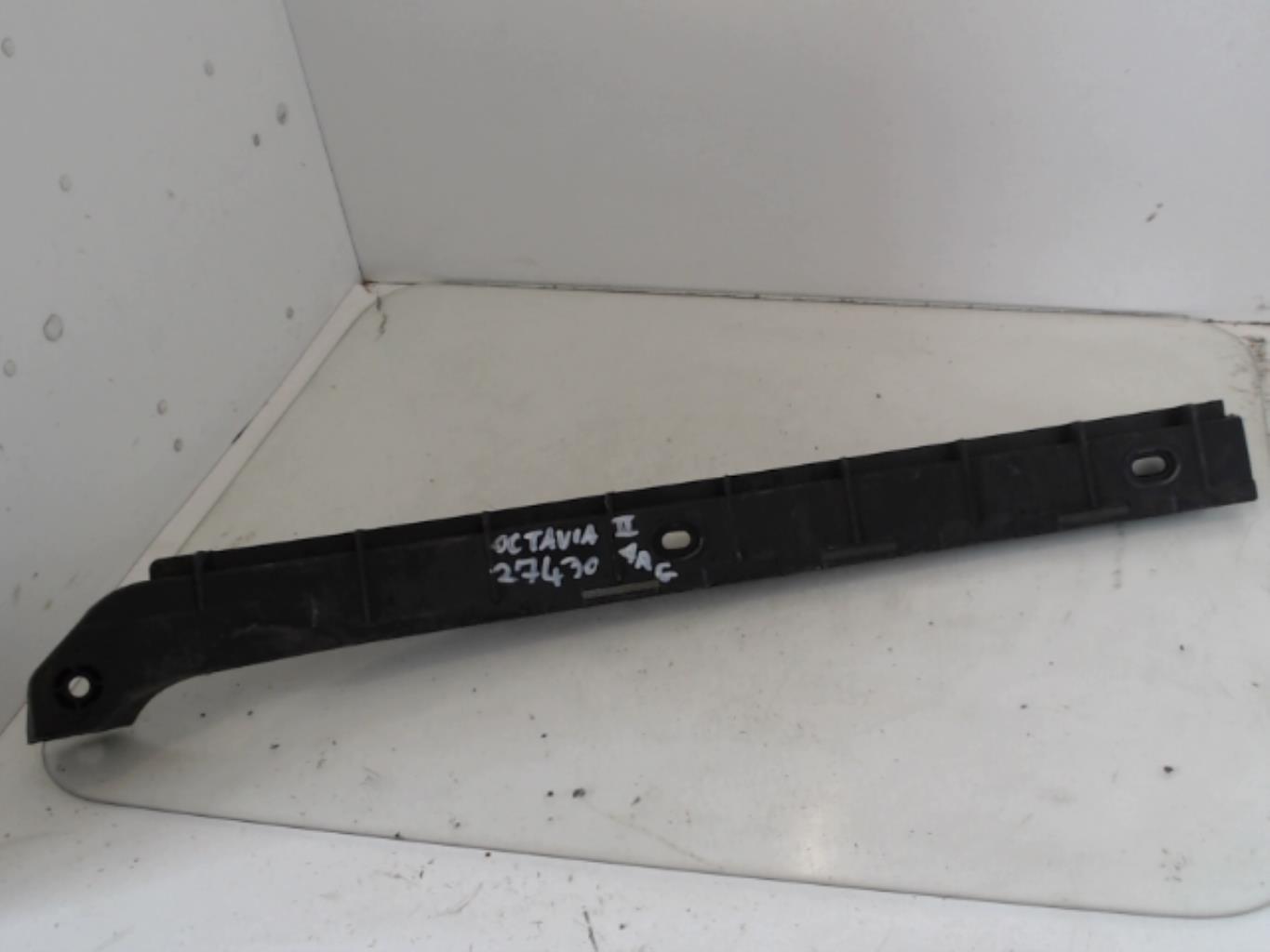 Support de pare chocs arriere SKODA OCTAVIA 2 PHASE 1 Diesel - 1