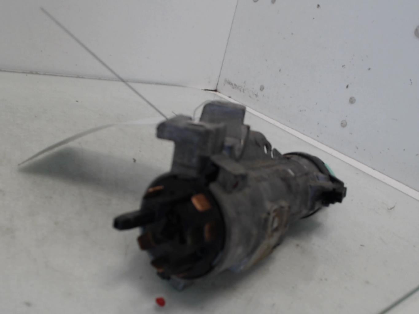 Neiman VOLKSWAGEN POLO 4 PHASE 1 Essence - 1
