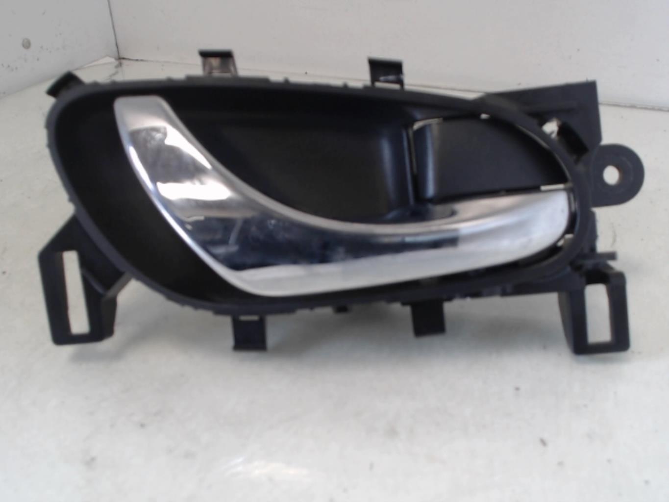 Maniglia interna posteriore destra NISSAN X-TRAIL 3 PHASE 1 Diésel - 1