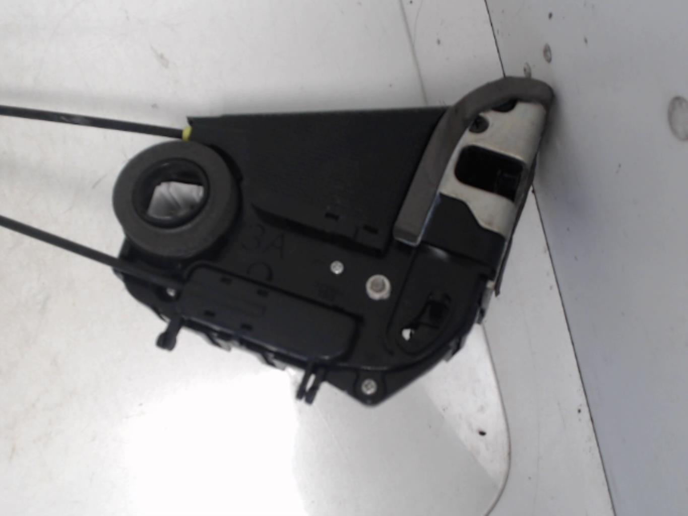 Chiusura centralizzata posteriore destra TOYOTA YARIS 2 PHASE 1 Diésel - 1