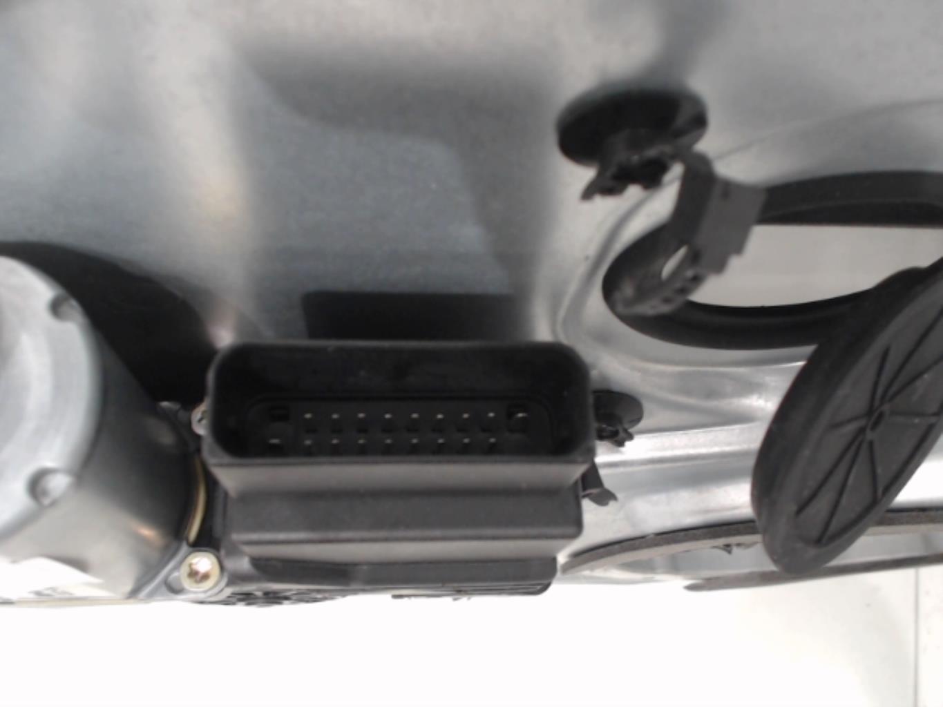 Alzacristalli elettrico posteriore destro VOLKSWAGEN PASSAT 4 PHASE 2 Diésel - 1