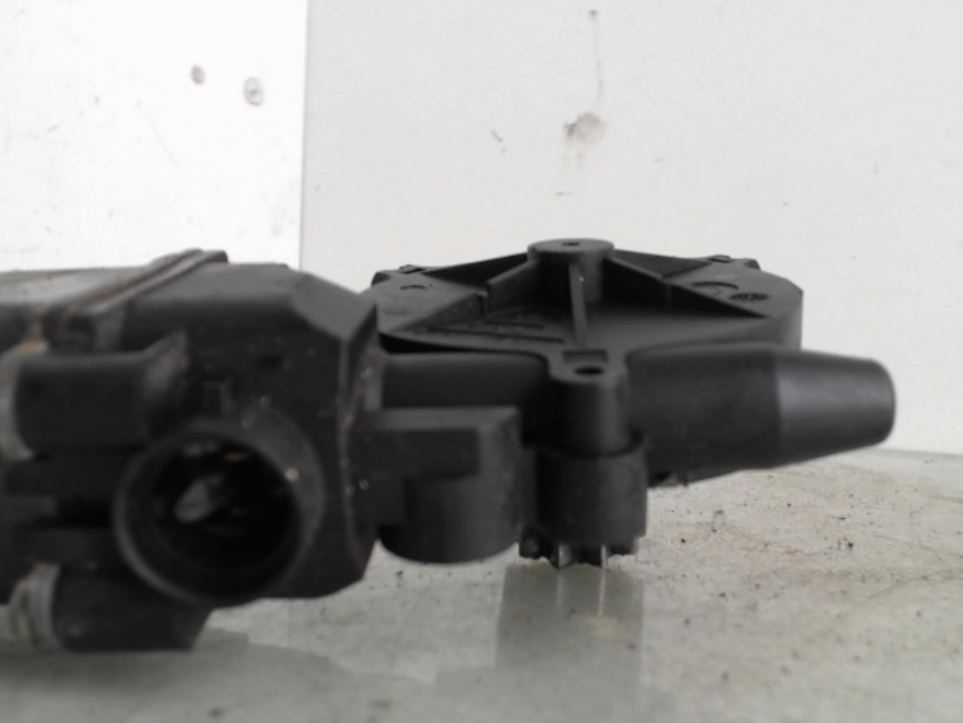 Motore alzacristalli anteriore destro RENAULT TWINGO 1 PHASE 1 Gasolina - 1