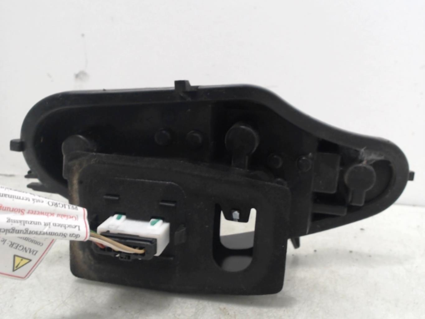 Platine feu arriere gauche CITROEN C3 2 PHASE 1 Essence - 1