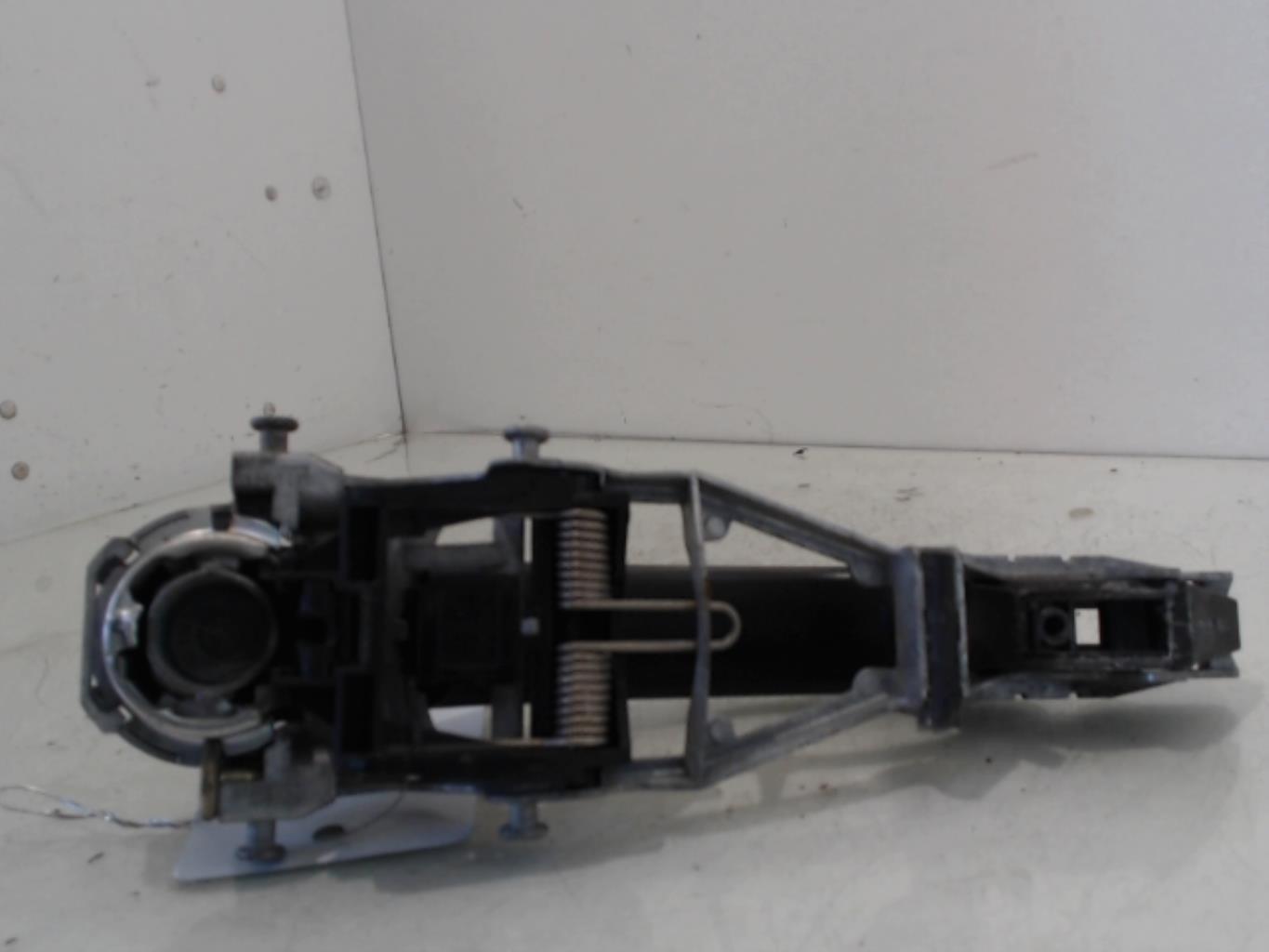 Maniglia portiera posteriore destra VOLKSWAGEN GOLF PLUS PHASE 1 Diésel - 1