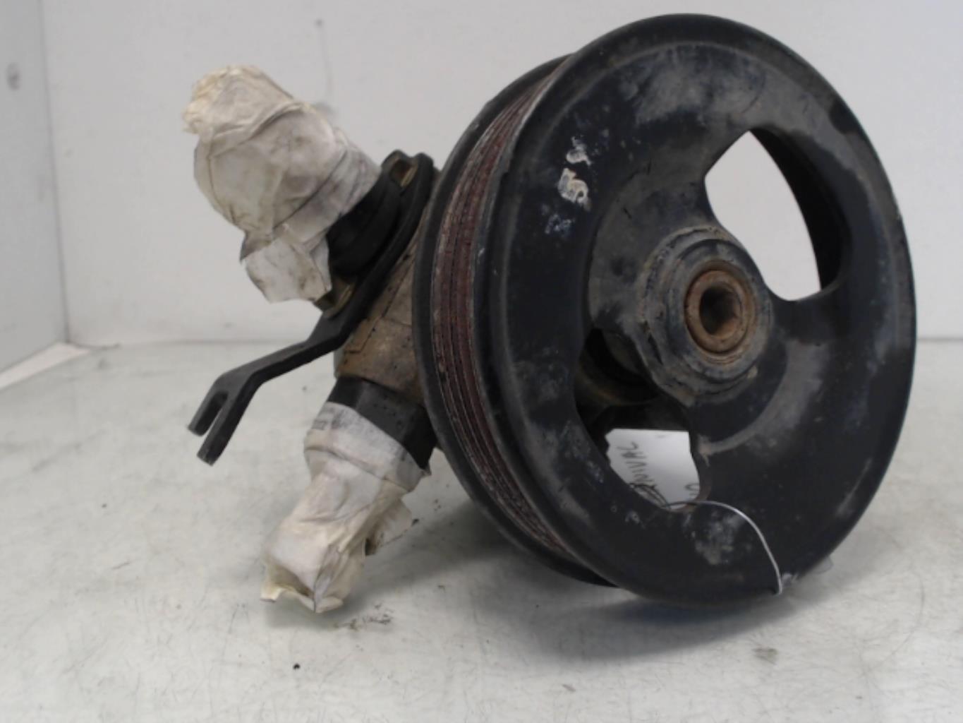 Pompe de direction KIA CARNIVAL 1 Diesel - 1