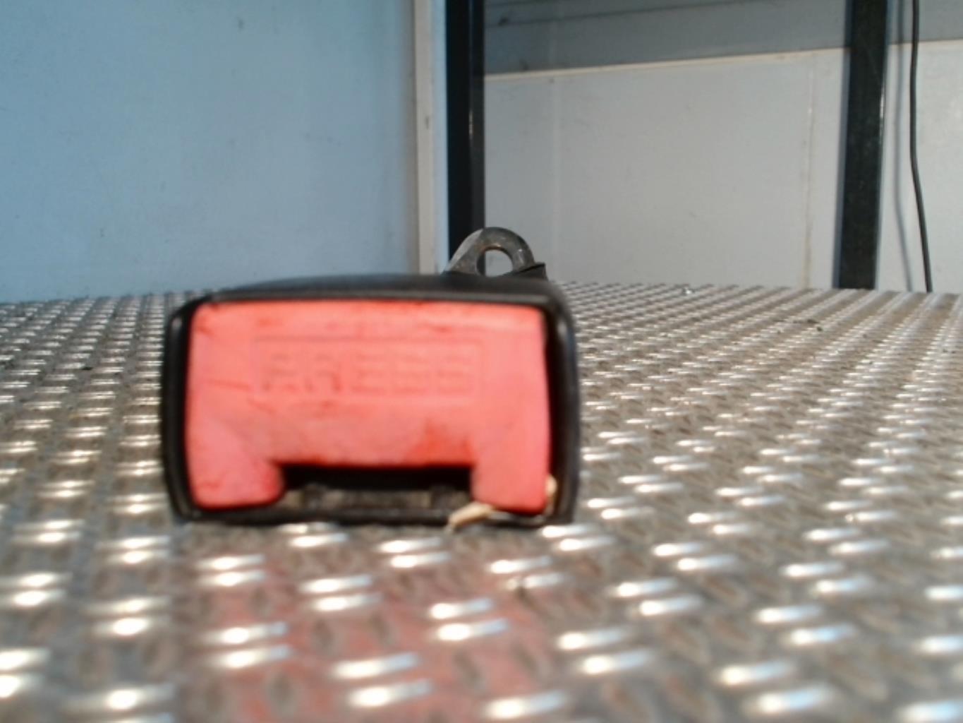 Aggancio cintura sicurezza posteriore sinistro PEUGEOT 406 PHASE 2 Diésel - 1