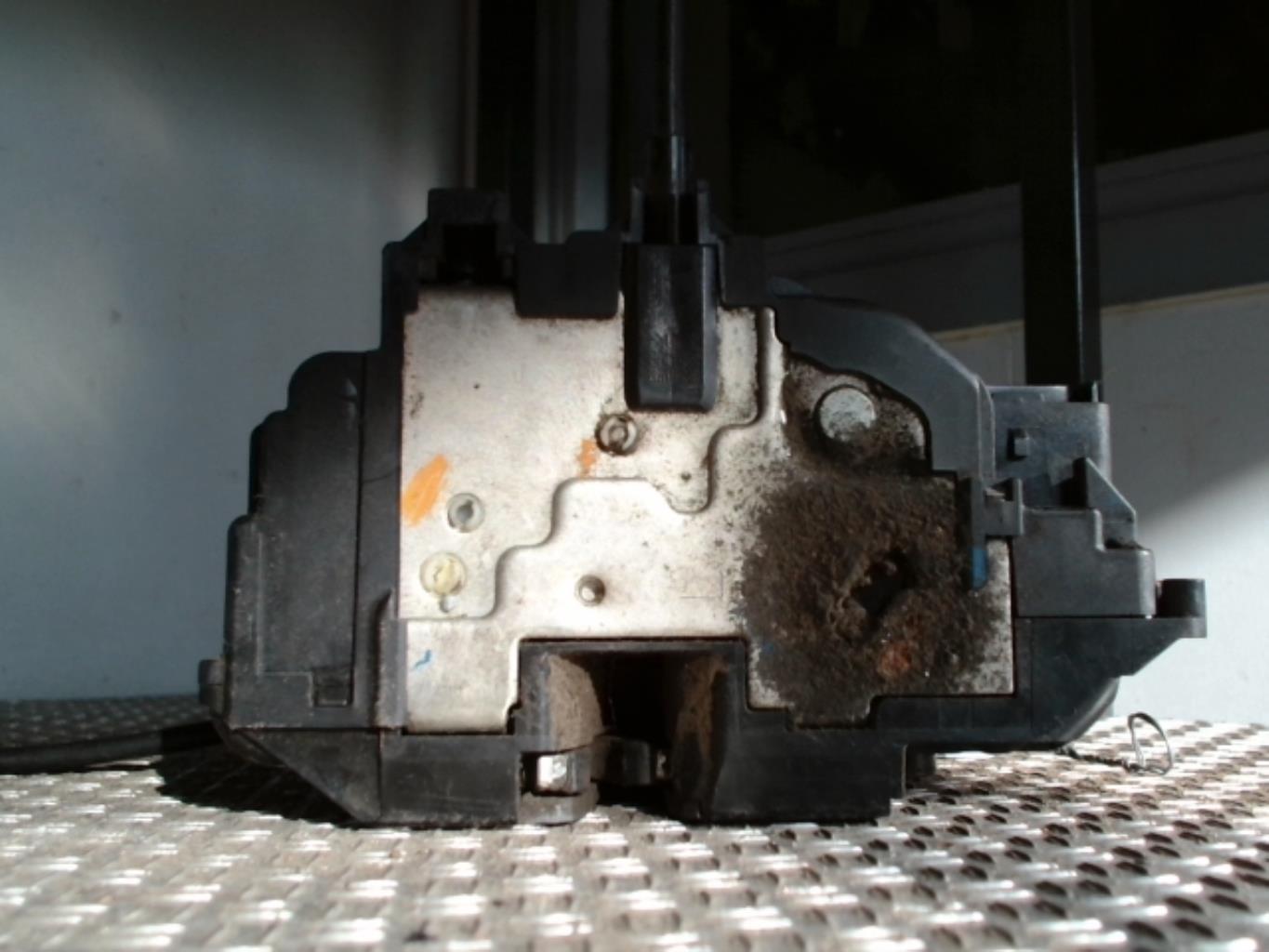 Chiusura centralizzata posteriore sinistra RENAULT GRAND MODUS PHASE 2 Diésel - 1