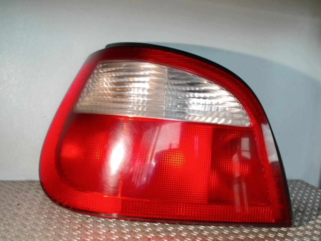 Fanale posteriore principale sinistro (luci) RENAULT MEGANE 1 PHASE 2 Diésel - 1
