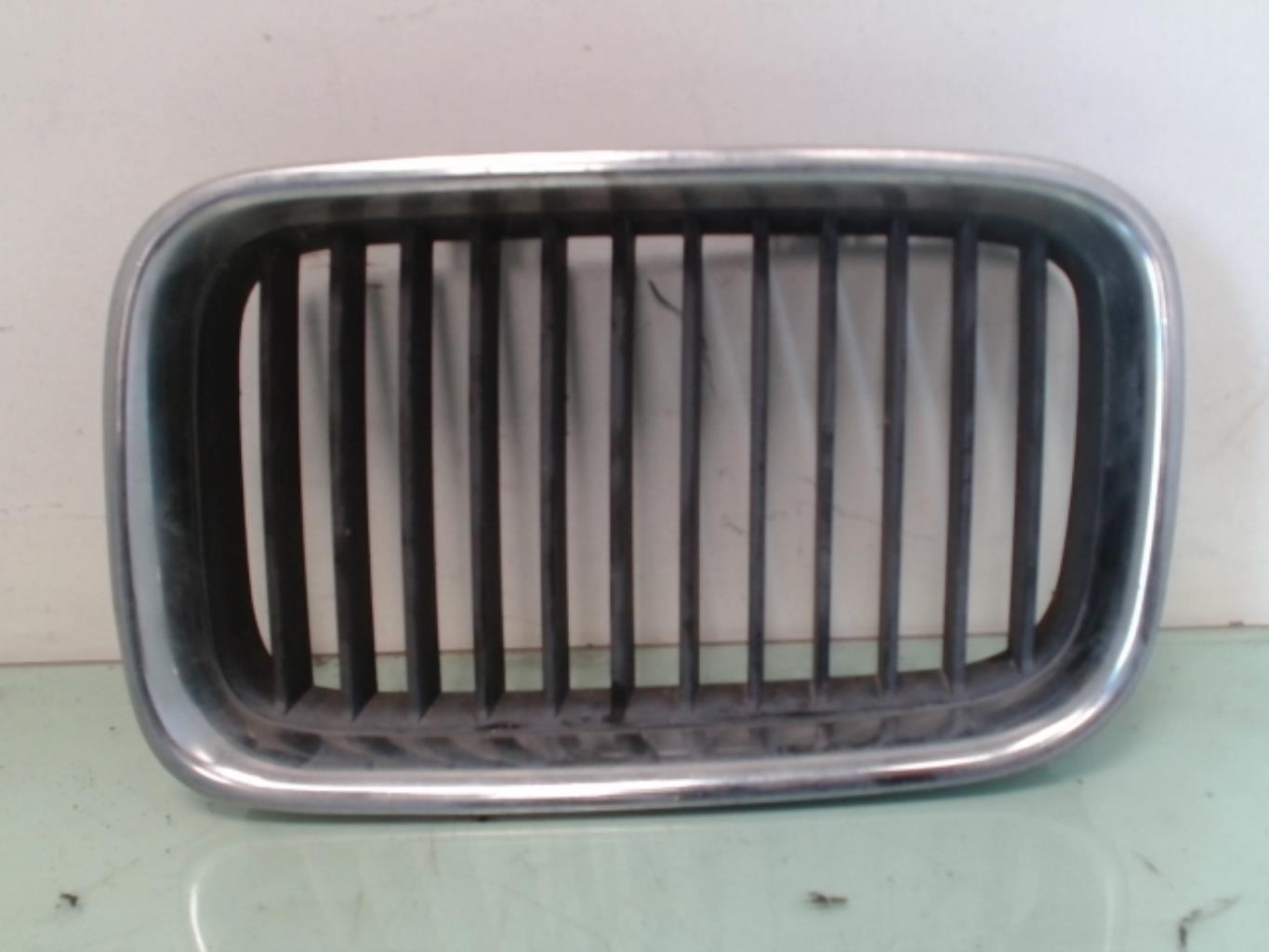 Grille de calandre gauche BMW SERIE 3 E36 COUPE Essence - 1