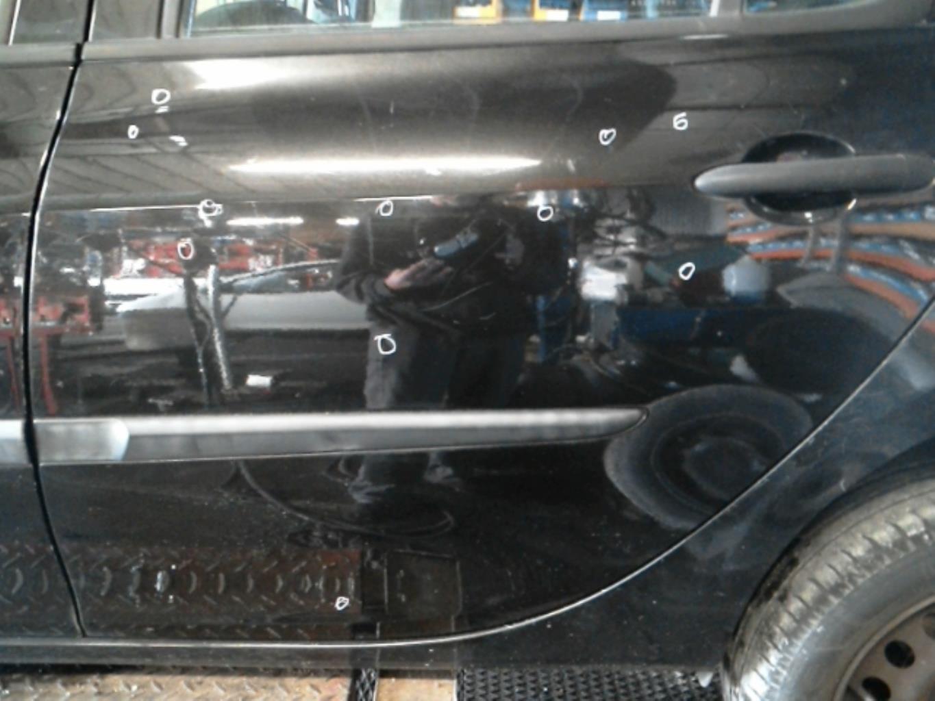 Portiera posteriore sinistra RENAULT CLIO 3 PHASE 2 BREAK Diésel - 1