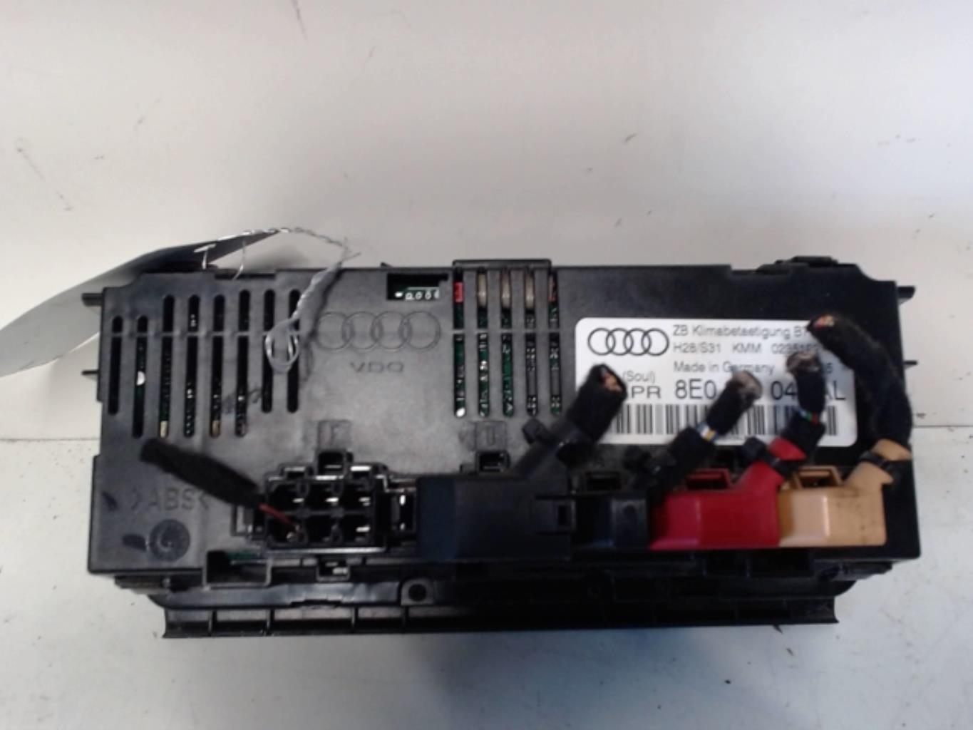 Commande chauffage AUDI A4 2 AVANT PHASE 2 BREAK Diesel - 1