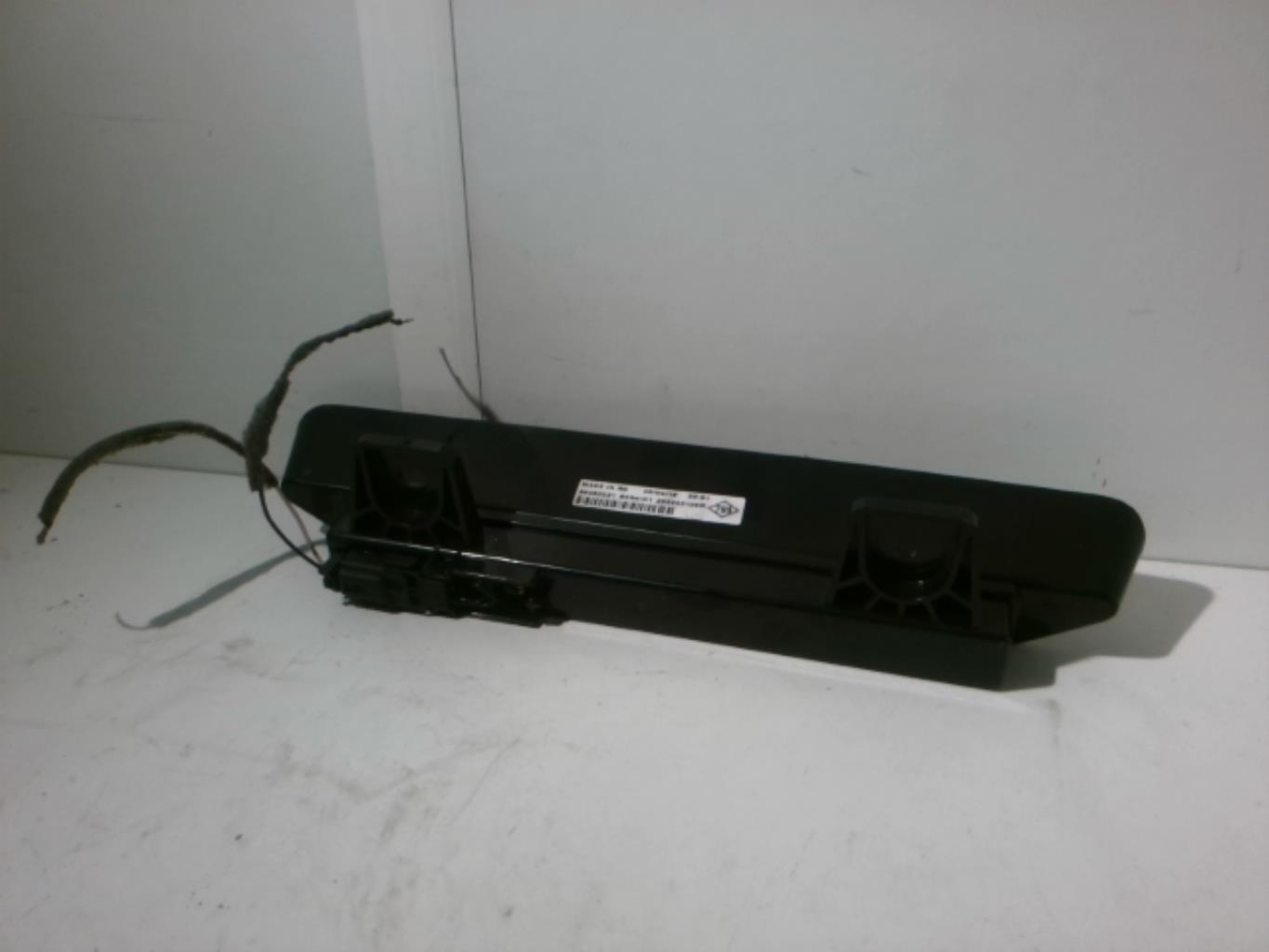 Feu arriere stop central RENAULT TWINGO 3 PHASE 1 Essence - 1