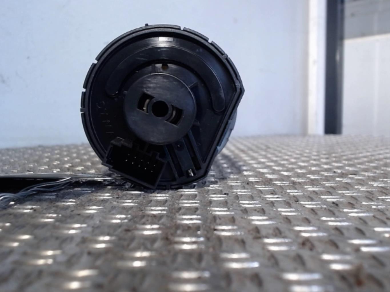 Commande de phare SEAT IBIZA 4 PHASE 3  - 1