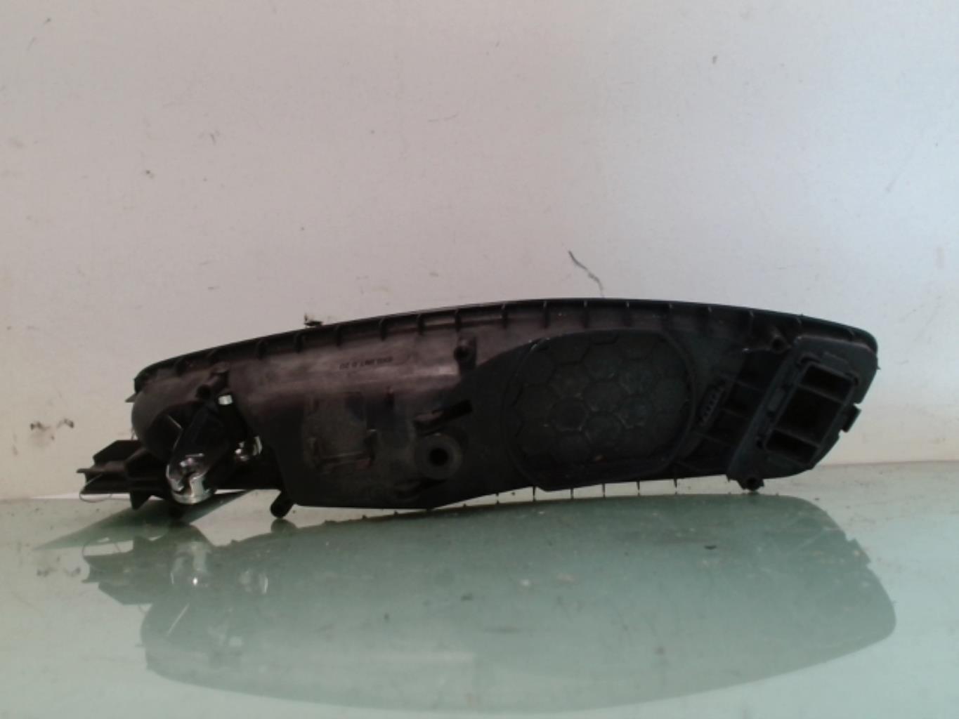 Maniglia interna anteriore destra AUDI A1 1 SPORTBACK PHASE 1 Gasolina - 1