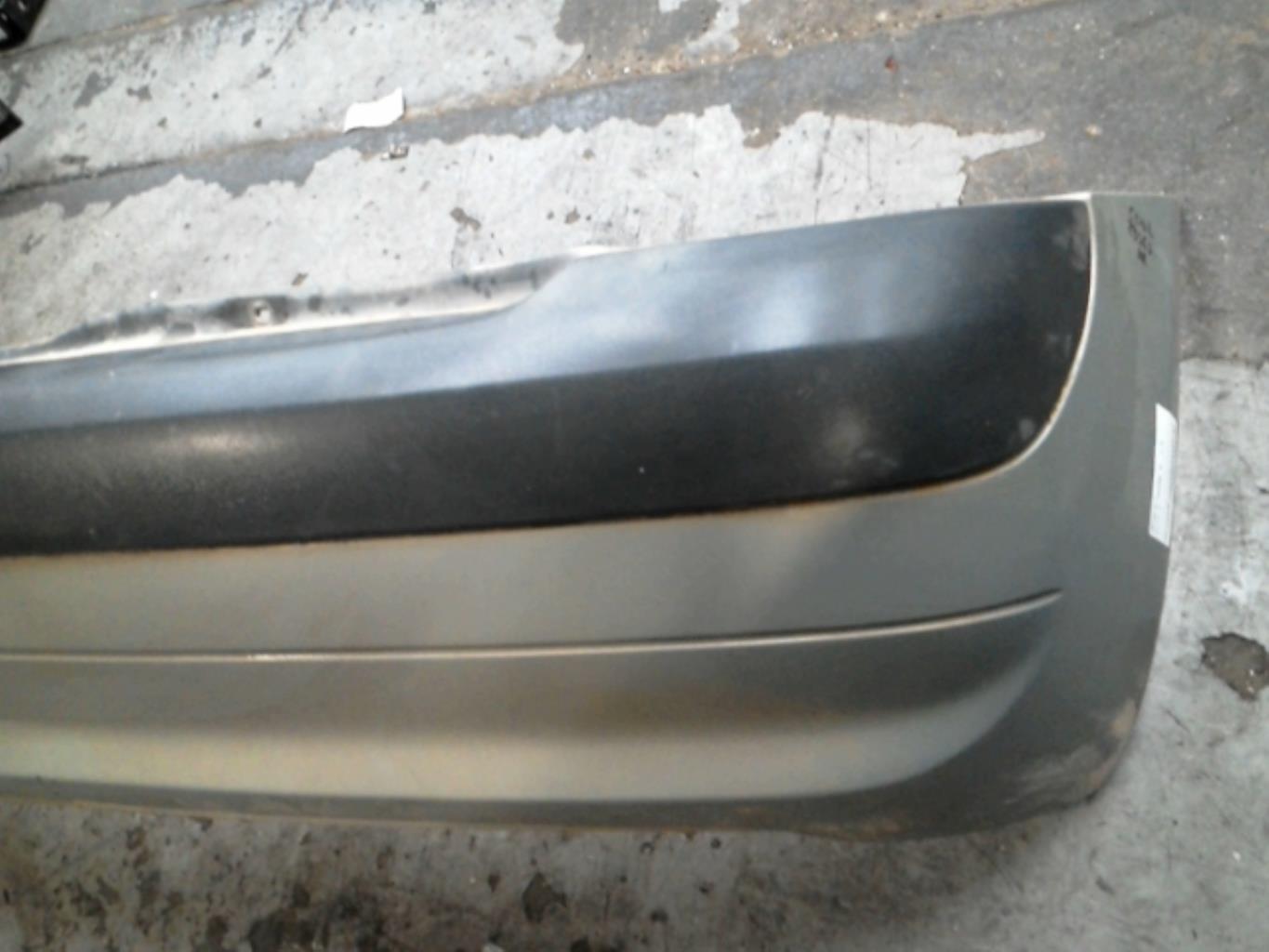 Paraurti posteriore RENAULT CLIO 2 PHASE 2 Diésel - 1