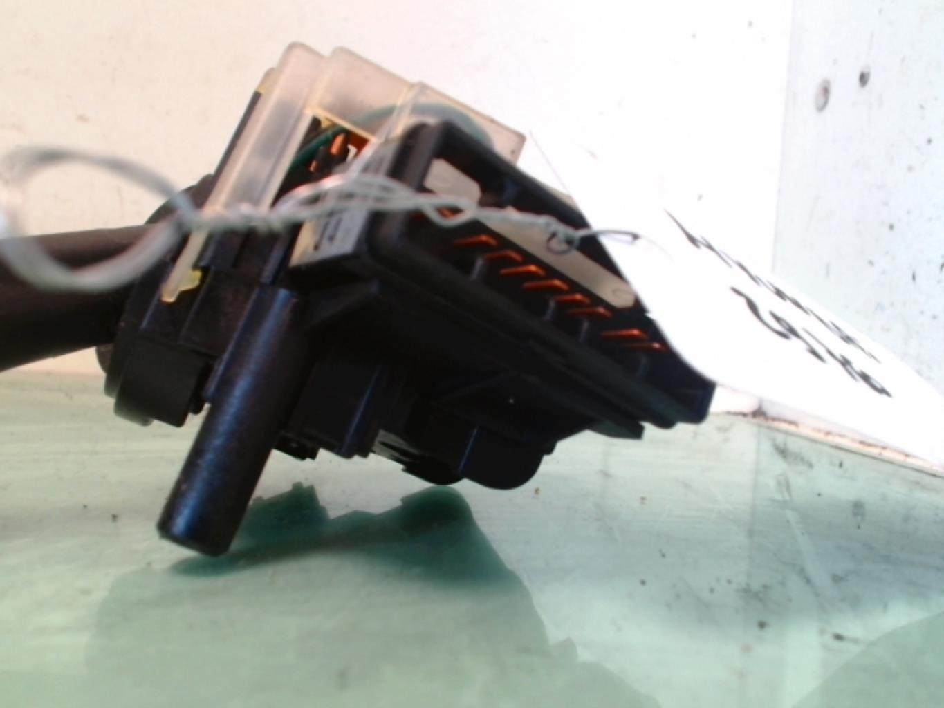 Commodo d'essuie glaces HYUNDAI GETZ PHASE 1 Essence - 1