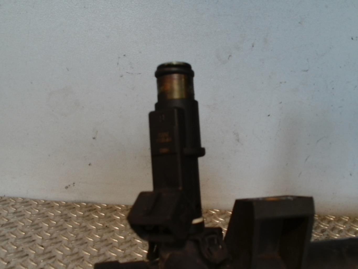 Injecteurs PEUGEOT 406 COUPE Essence - 1