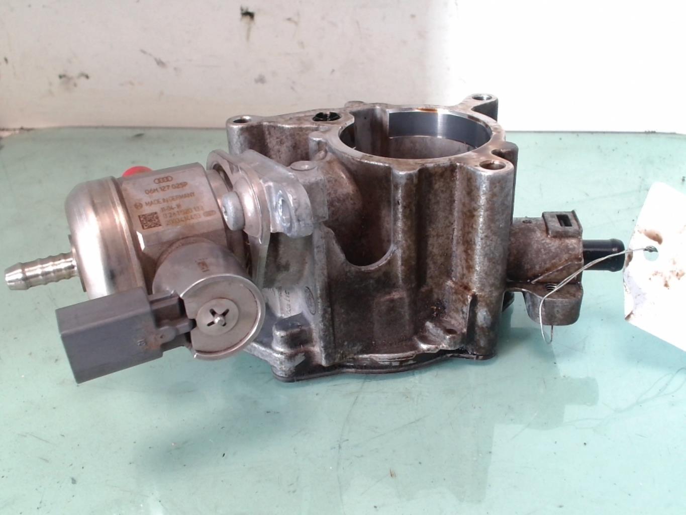 Pompe à vide AUDI A5 1 COUPE PHASE 1 Essence - 1