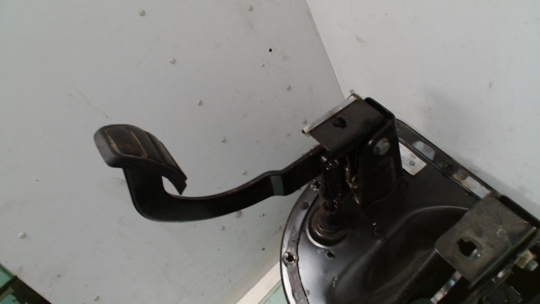 Pedale de frein RENAULT MASTER 2 PHASE 2 Diesel - 1