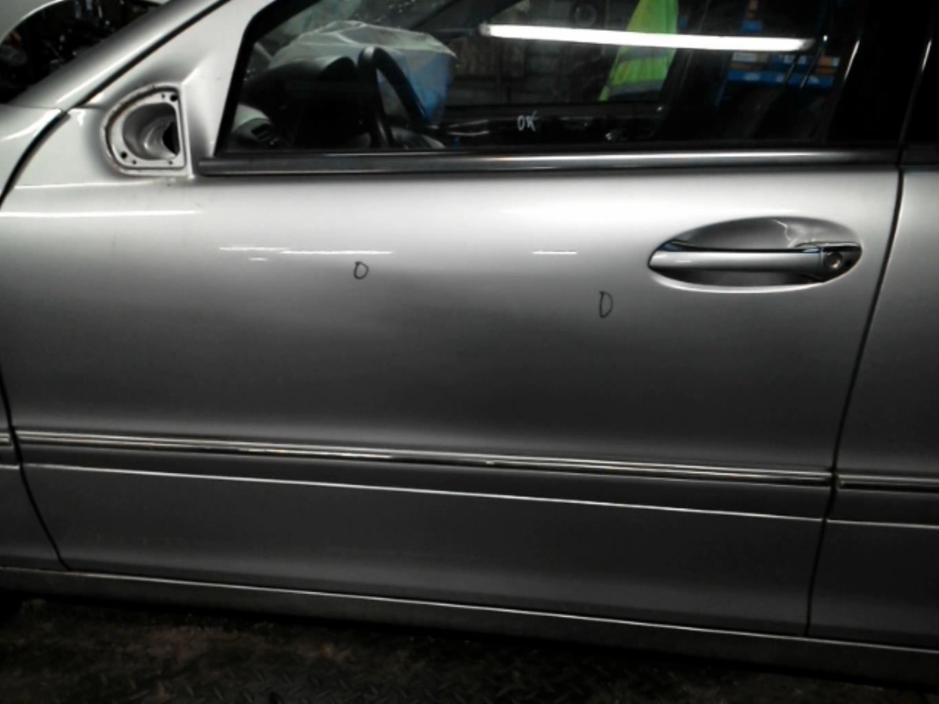 Portiera anteriore sinistra MERCEDES CLASSE C 203 PHASE 1 Diésel - 1