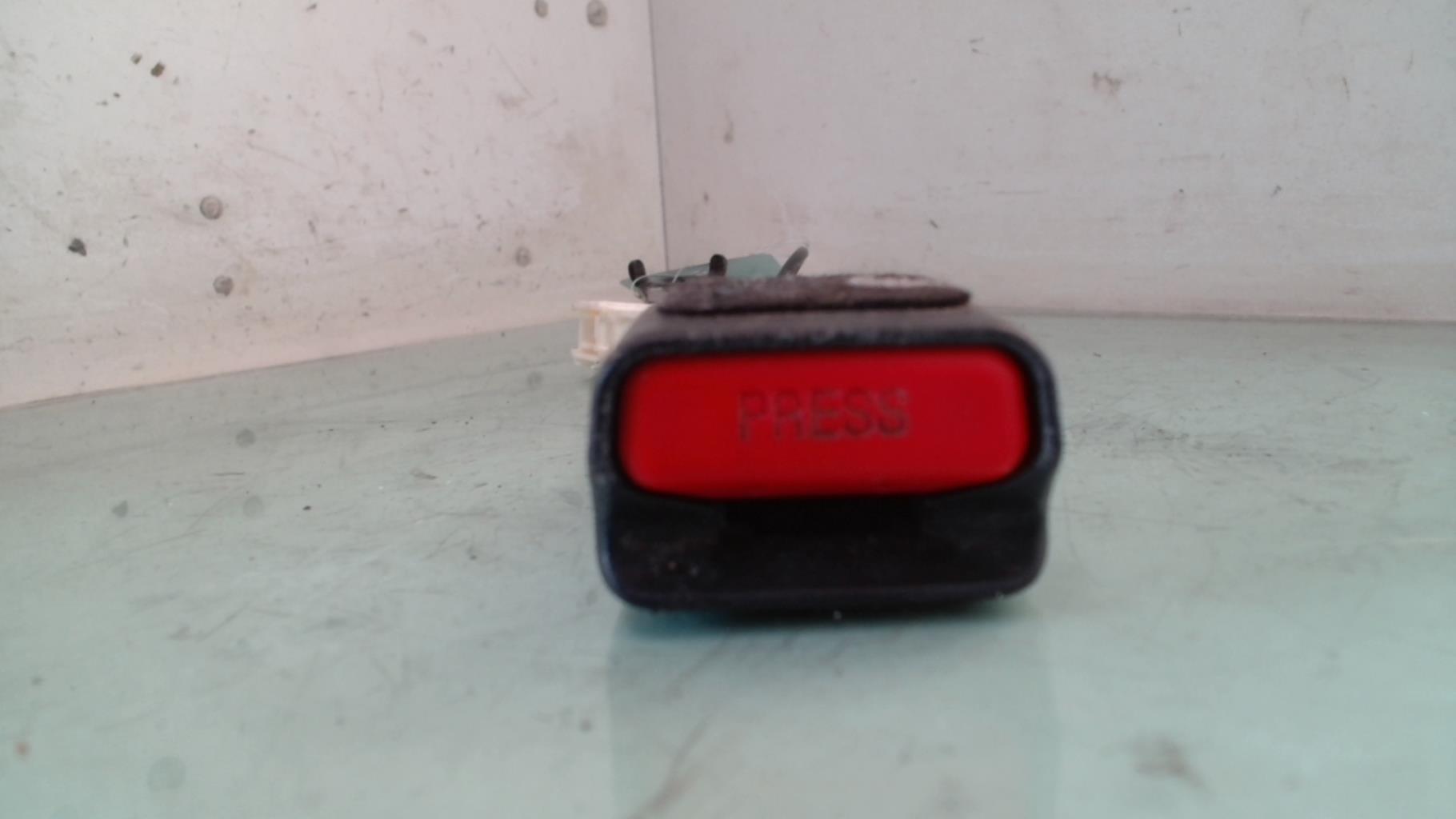 Aggancio cintura sicurezza anteriore sinistro CITROEN C4 2 PHASE 1 Diésel - 1
