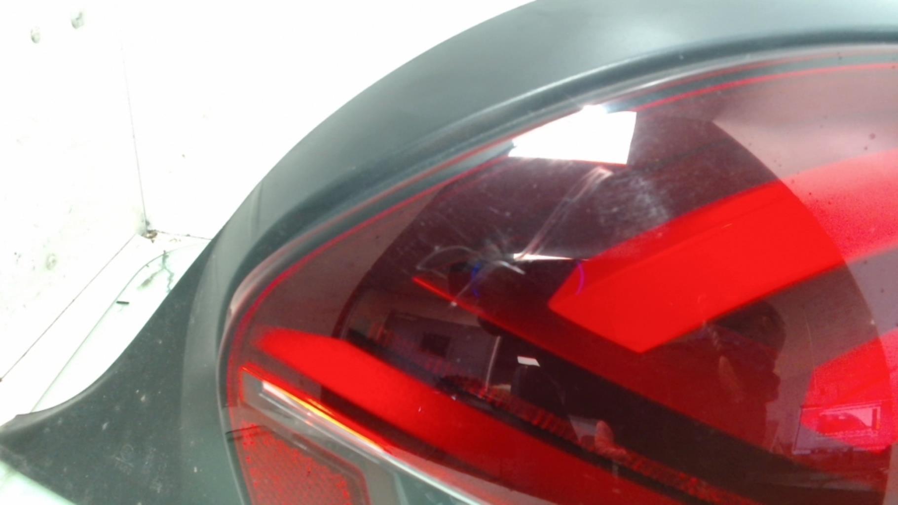 Fanale posteriore principale destro (luci) PEUGEOT 208 1 PHASE 2 Gasolina - 1