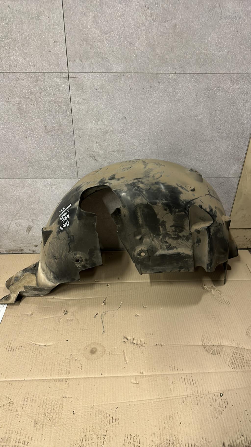 Parasale posteriore sinistro RENAULT CLIO 3 PHASE 1 Diésel - 1