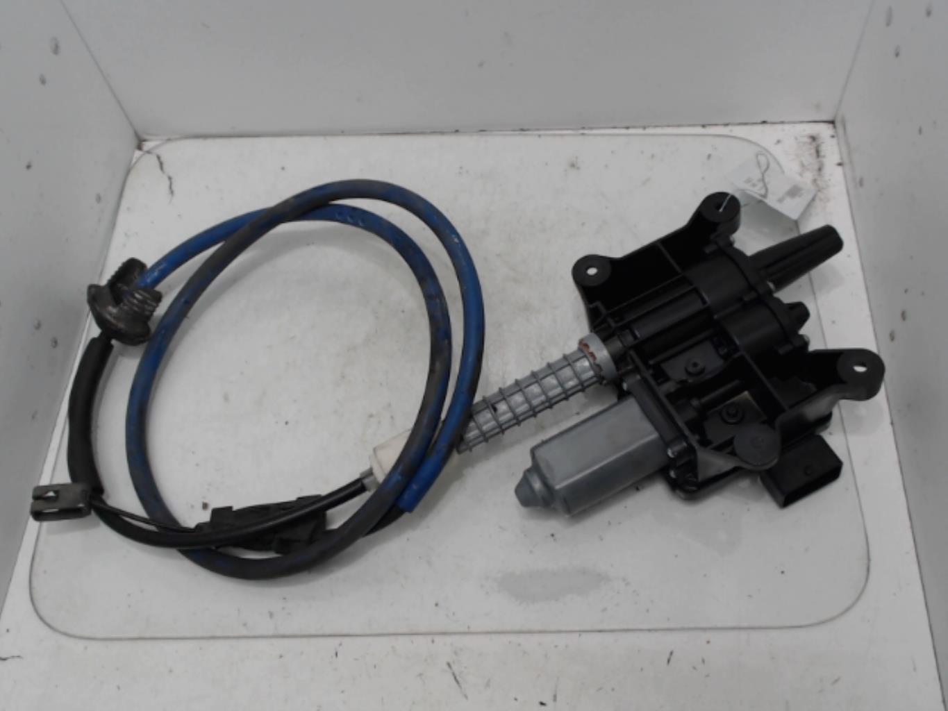 Blocco elettrico freno a mano PEUGEOT 5008 1 PHASE 1 Diésel - 1