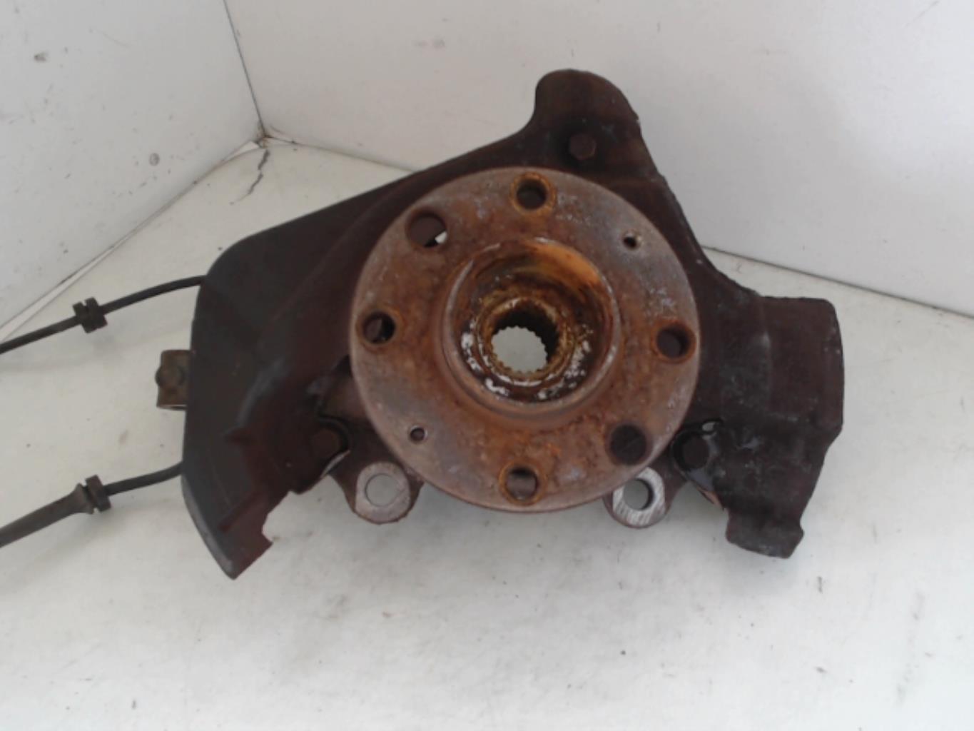 Mozzo anteriore sinistro FIAT GRANDE PUNTO Gasolina - 1
