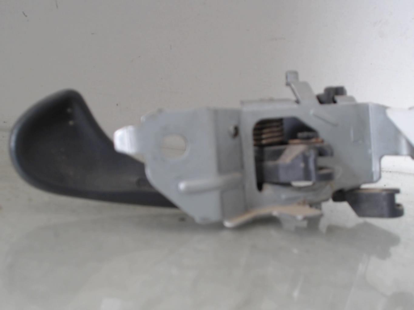 Maniglia interna posteriore sinistra MITSUBISHI L 200 2  - 1
