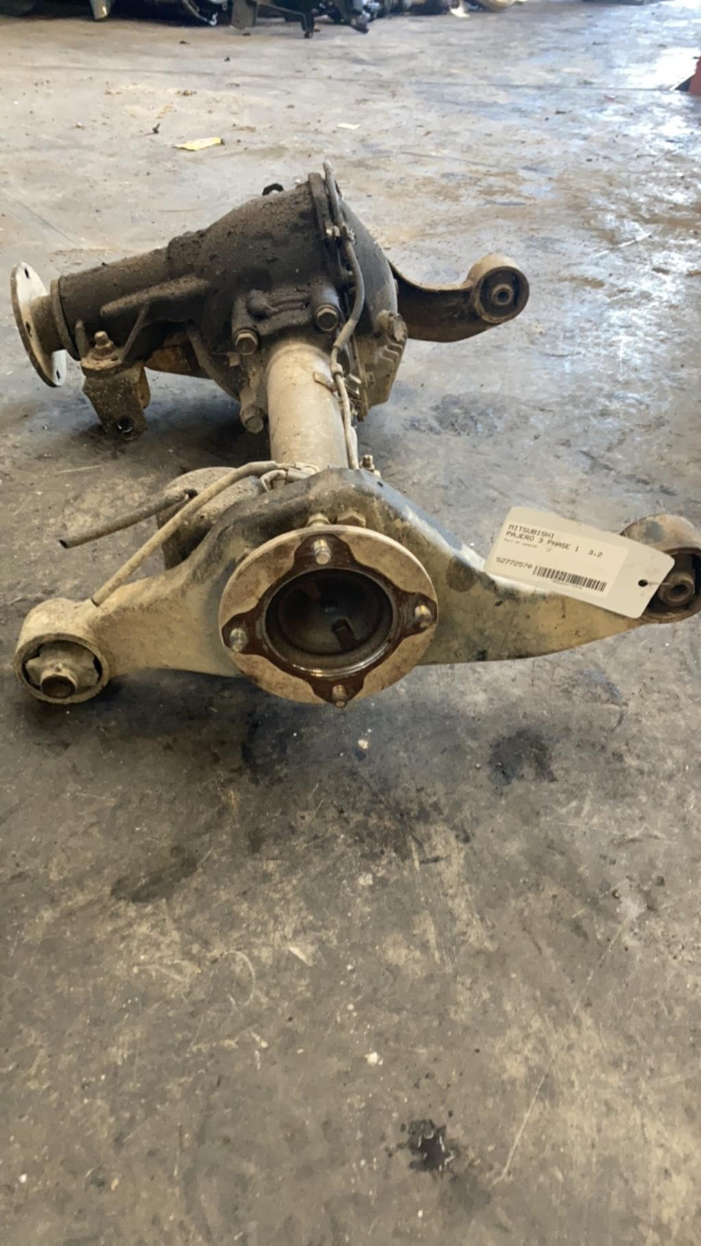 Ponte anteriore completo MITSUBISHI PAJERO 3 PHASE 1 Diésel - 1