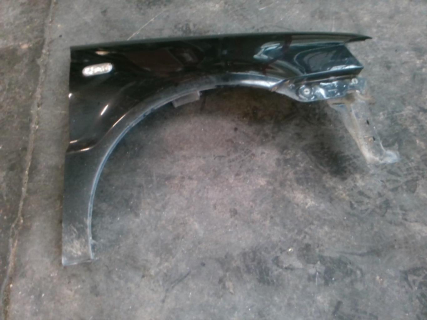 Parafango anteriore destro VOLKSWAGEN POLO 3 PHASE 2 Diésel - 1