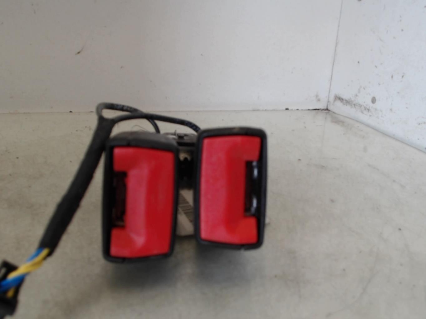 Aggancio cintura sicurezza posteriore sinistro VOLKSWAGEN BEETLE 2 PHASE 2 Gasolina - 1