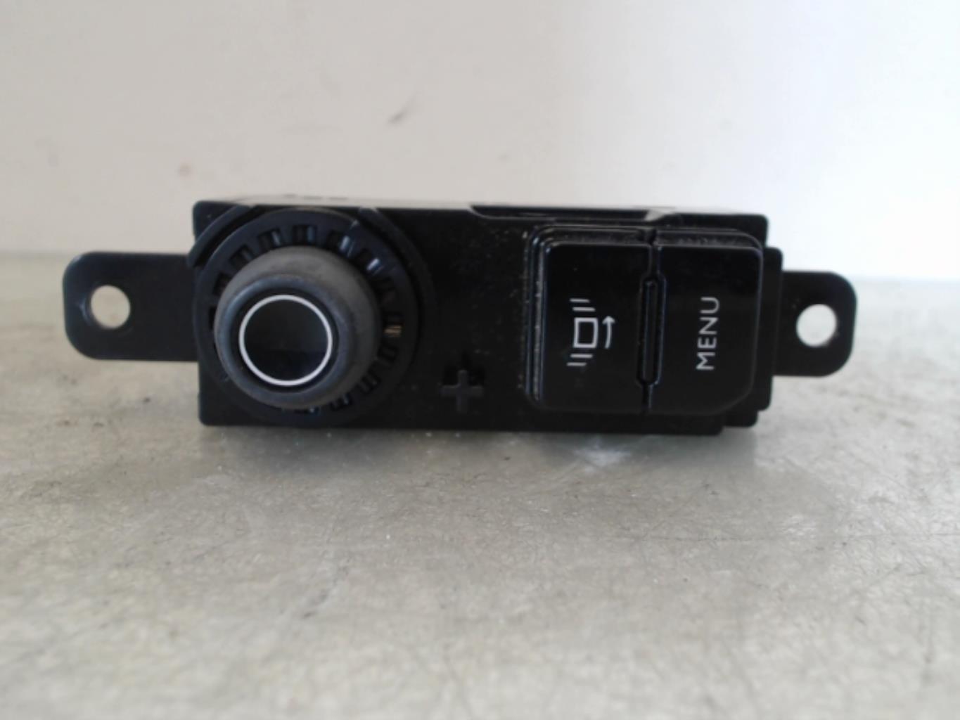 Comando autoradio PEUGEOT 208 1 PHASE 1 Gasolina - 1