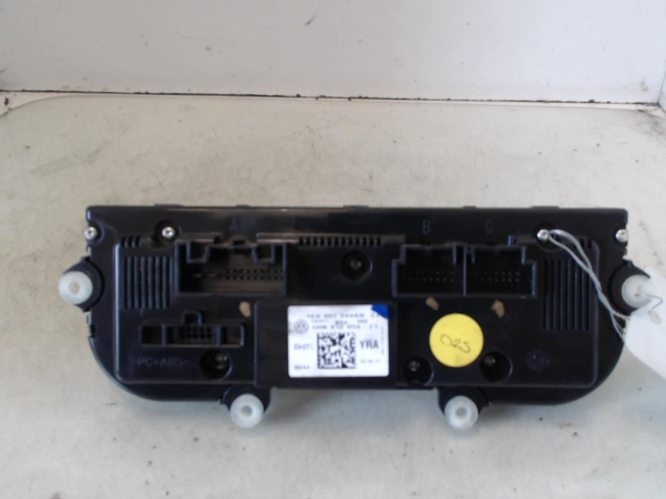 Commande chauffage VOLKSWAGEN BEETLE 2 PHASE 2 Essence - 1