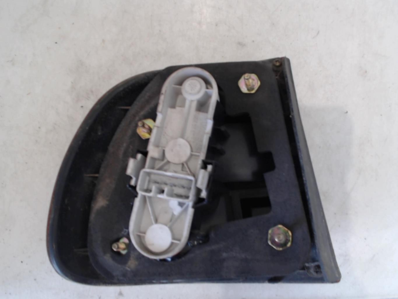Fanale posteriore principale destro (luci) VOLVO V 40 1 PHASE 1 BREAK Gasolina - 1