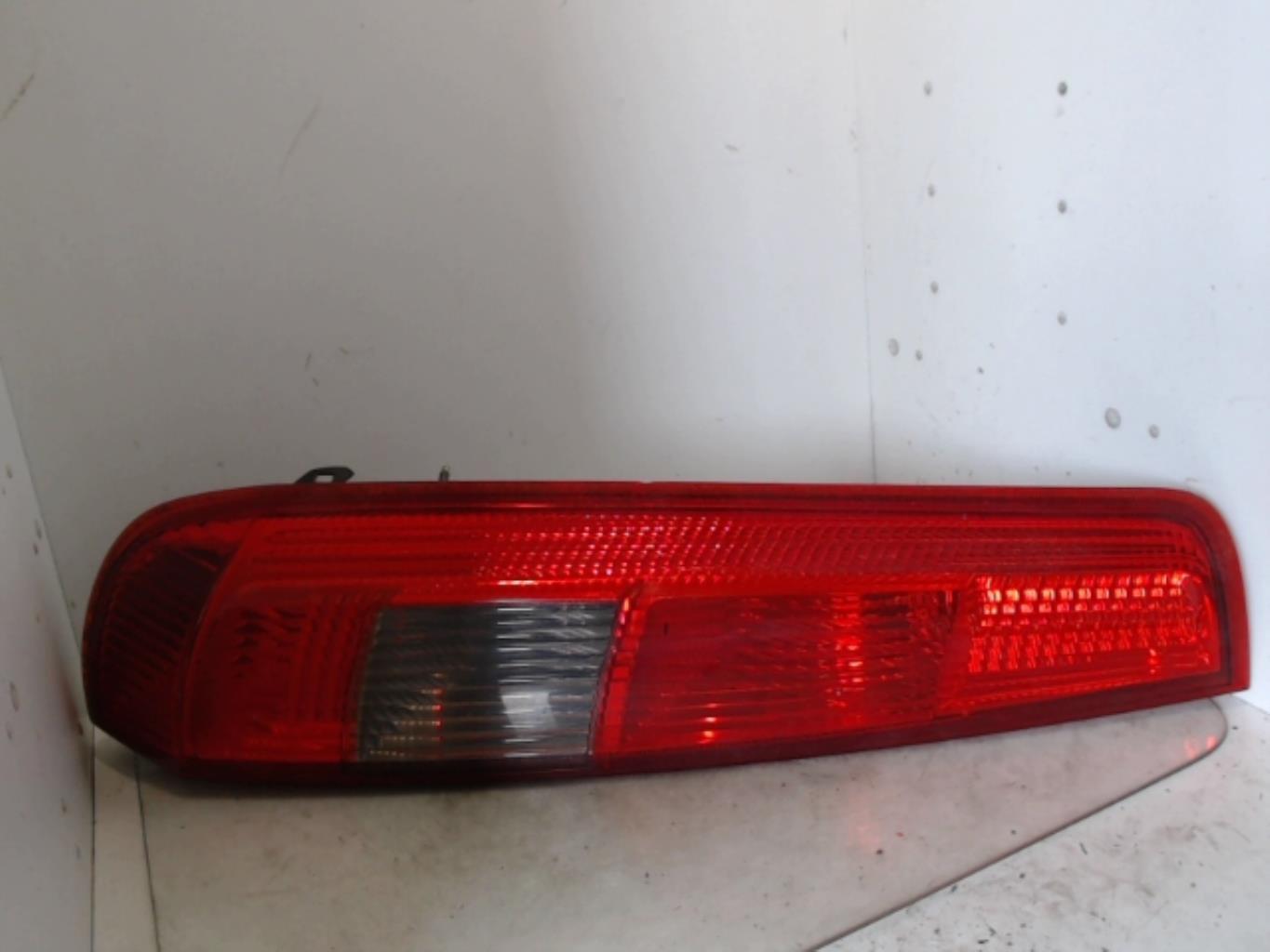 Fanale posteriore principale sinistro (luci) FORD FIESTA 5 PHASE 1 Gasolina - 1