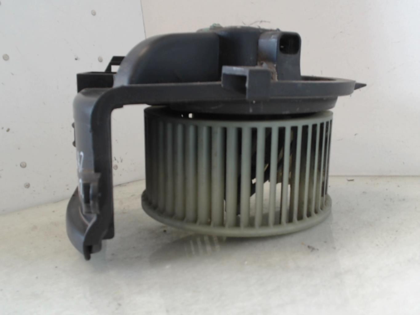 Pulseur d'air RENAULT CLIO 2 PHASE 1 Essence - 1