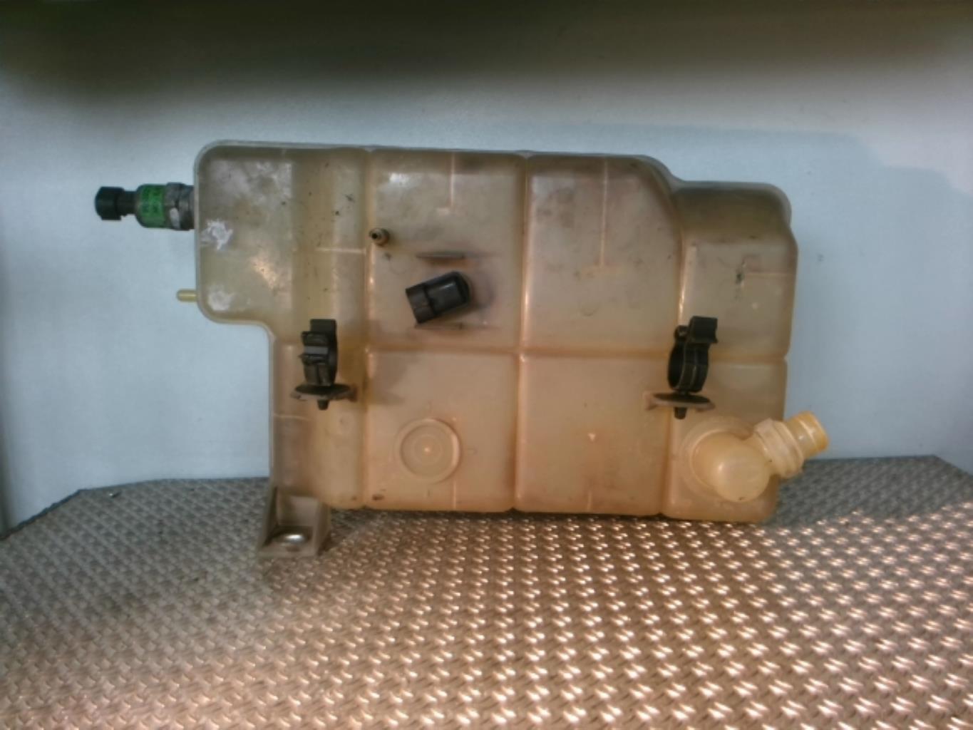 Vase d'expansion IVECO DAILY 5 Diesel - 1