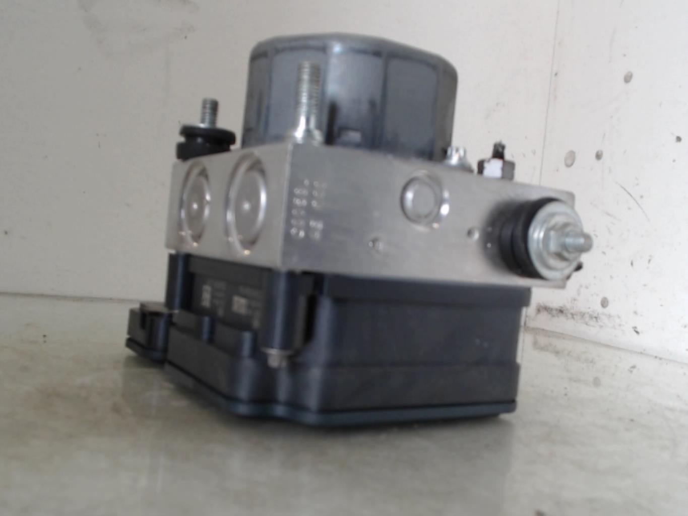 Blocco ABS (antibloccaggio freni) RENAULT CLIO 4 PHASE 1 Diésel - 1