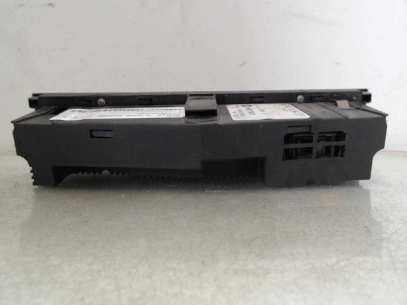 Commande chauffage BMW SERIE 3 E46 PHASE 1 Essence - 1