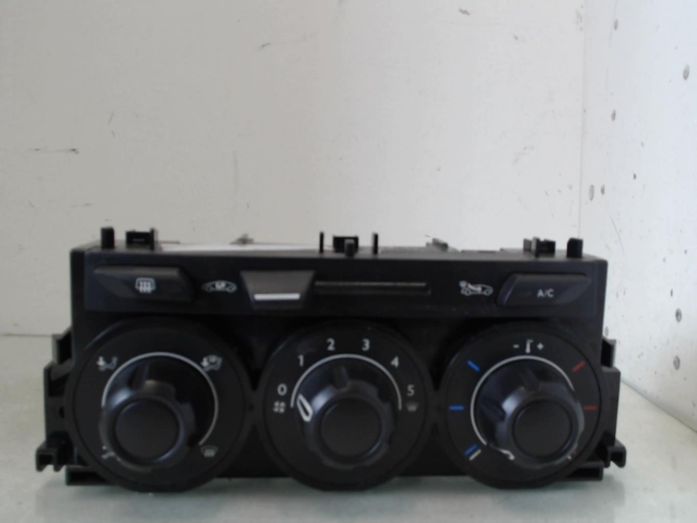 Commande chauffage CITROEN DS3 PHASE 1 Essence - 1
